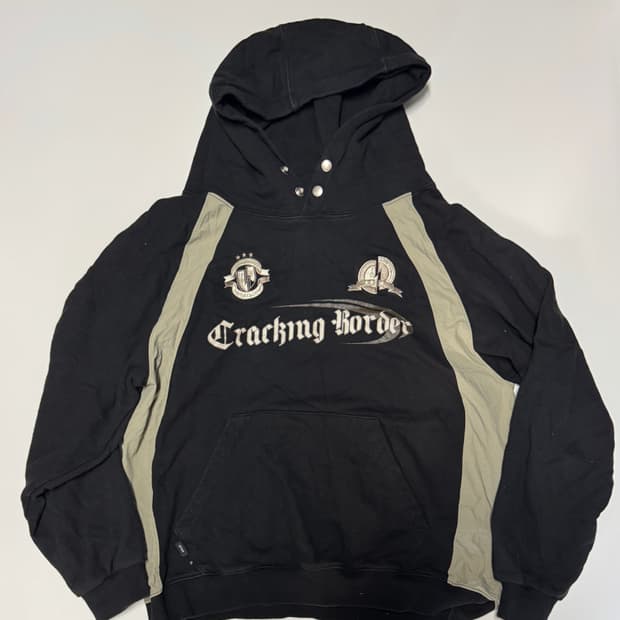 꼼파뇨 크래킹 스냅 레글런 후드티 L~XL