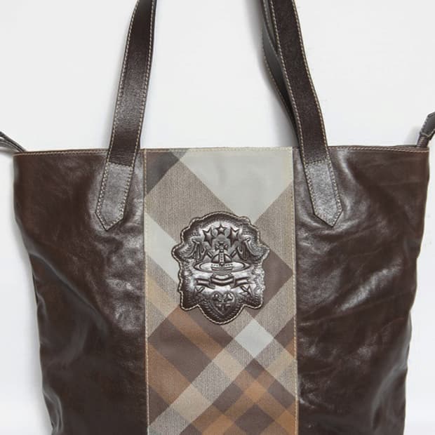비비안웨스트우드 체크 숄더백 브라운