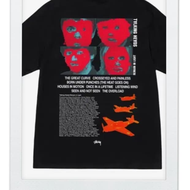 스투시 x 토킹 헤즈 스탑 리메인 인 라이트 티셔츠 블랙