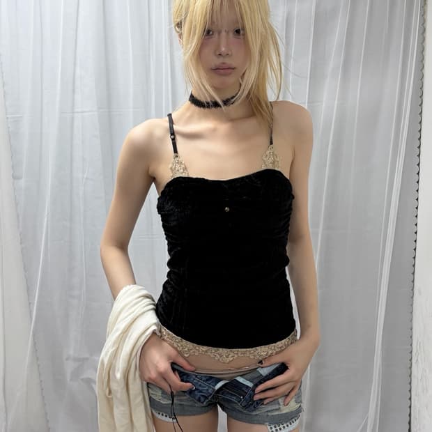 [BROWNSUGAR] Velvet Sleeveless Top