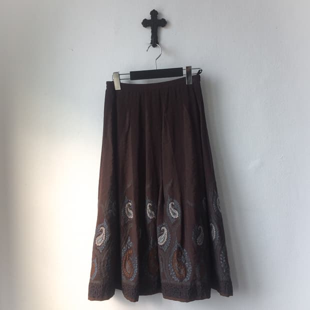 Pattern point long skirt