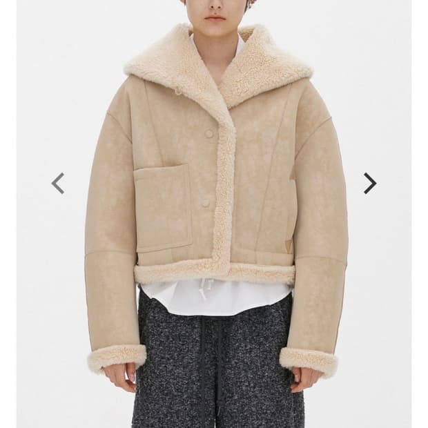 더오픈프로덕트 리버시블 무스탕