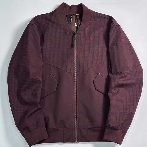 나이키 스톰 핏 테크팩 언라인드 봄버