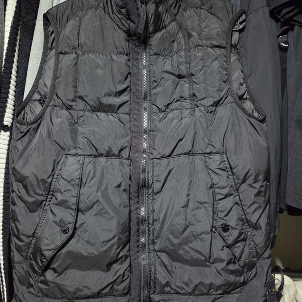 스톤아일랜드 패딩 조끼 xl