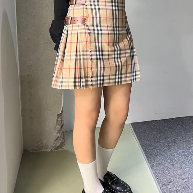 버버리 노바 체크 벨티드 스커트