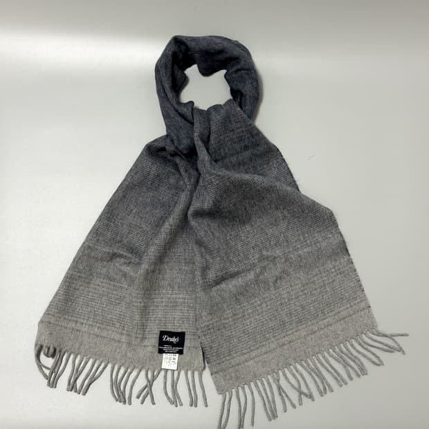 [Drakes] 드레익스 네이비&그레이 그라데이션 스카프