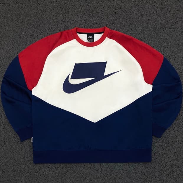 Nike 나이키 신형 빅스우시 퓨추라 멀티컬러 라운드 