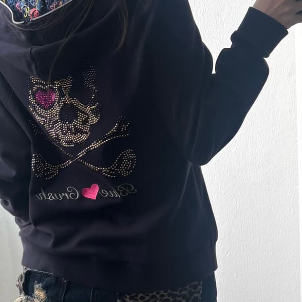 Vintage Cubic Skull Hood Zip-Up