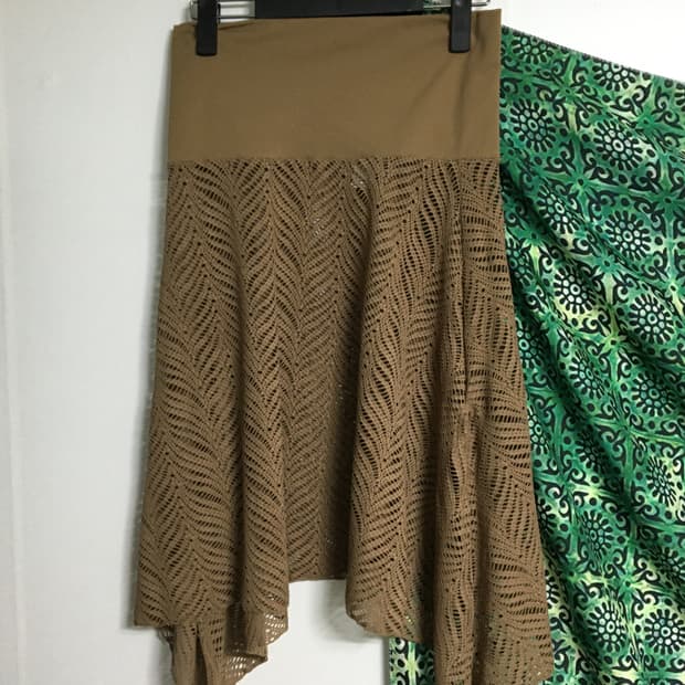 Mesh layered skirt