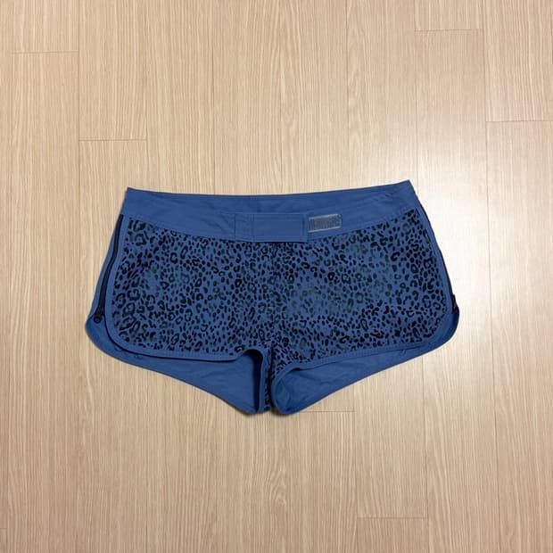아디다스 X 스텔라맥카트니 호피 패턴 숏팬츠