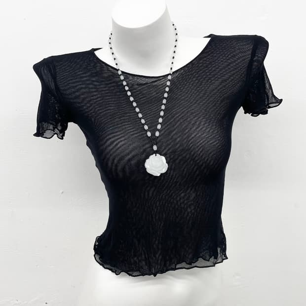 블랙 고딕 메쉬 탑