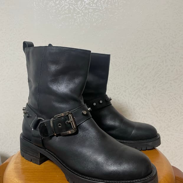 DKNY 가죽 바이커 부츠 250