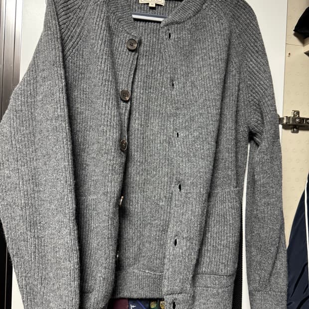 부기홀리데이 램스울 라운드넥 가디건