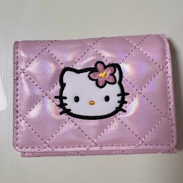 키티 50주년 퀄팅 지갑 (미사용)