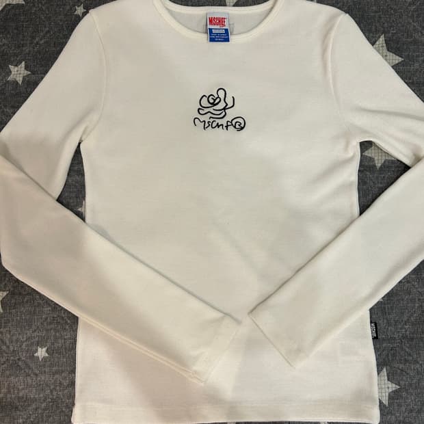 미스치프 롱슬리브