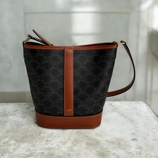 셀린느 트리옹프 버킷백 스몰