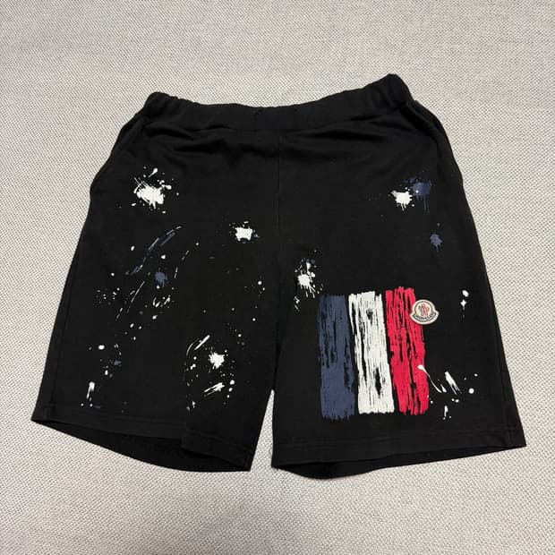 몽클레어 페인팅 반바지