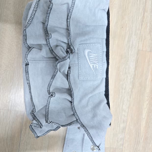 나이키 재미삼아 프릴백 미착용 