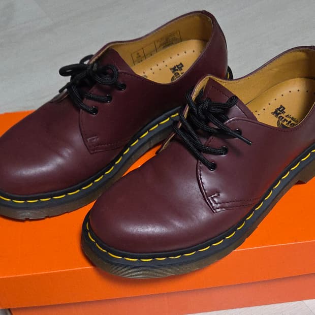 닥터마틴 1461 체리 레드