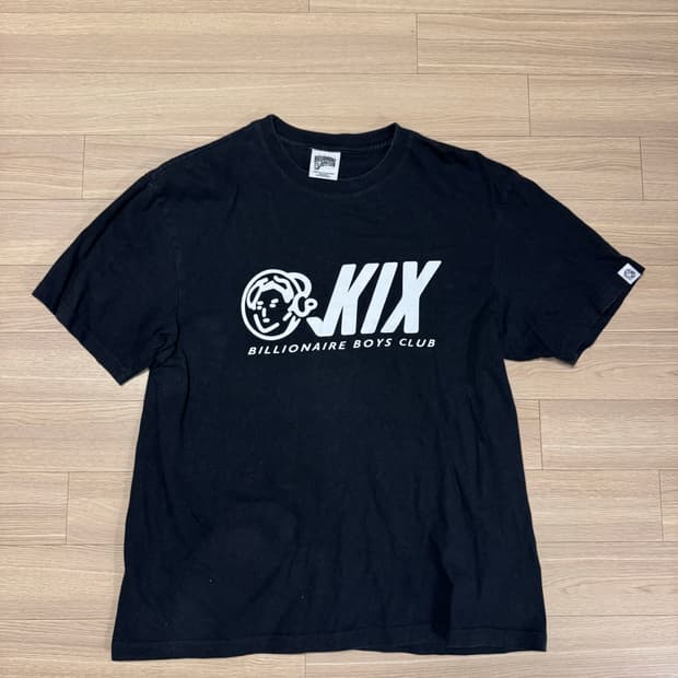 BBC x Kiks Tyo 협업 아카이브 로고 티셔츠 (XL)