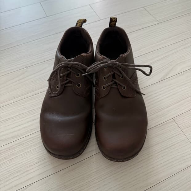 닥터마틴 브라운 구동화 280