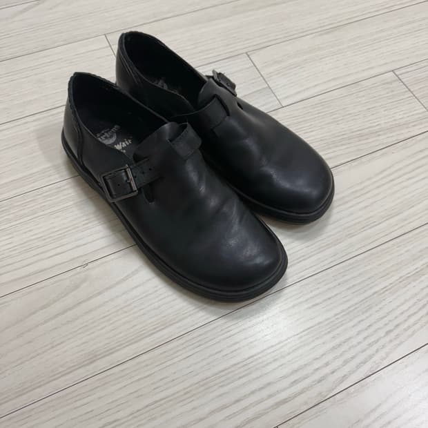 닥터마틴 페트리샤 230-240