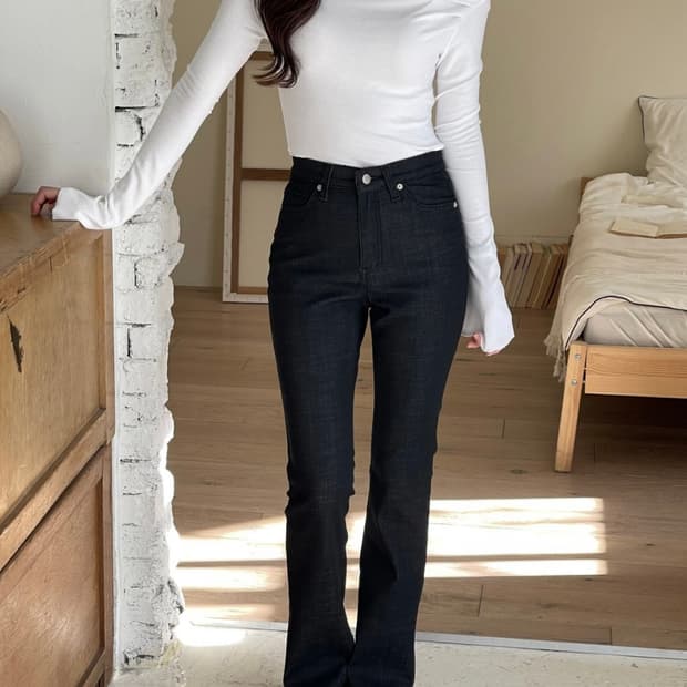 새상품) 편하고 핏이쁜 논페이드 롱부츠컷 청바지 26