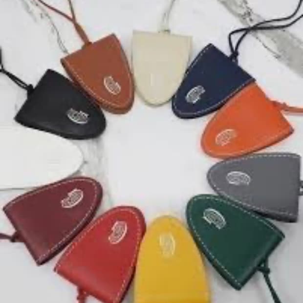 고야드 크로 유니버셜