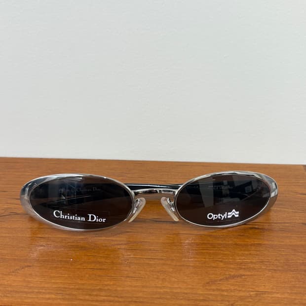 DIOR 디올 오벌 선글라스