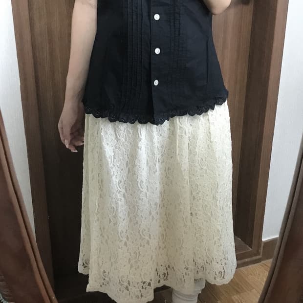 JP vintage white lace sk