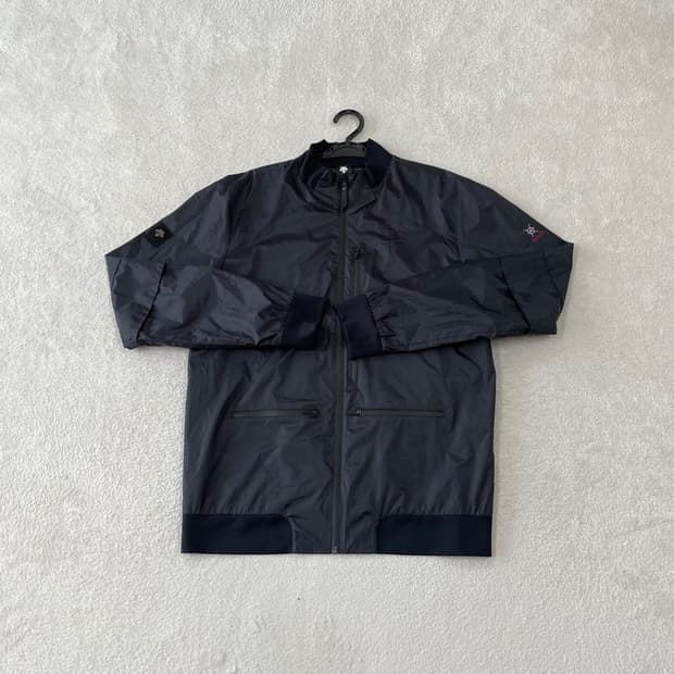 XL 데상트 경량 바람막이 105