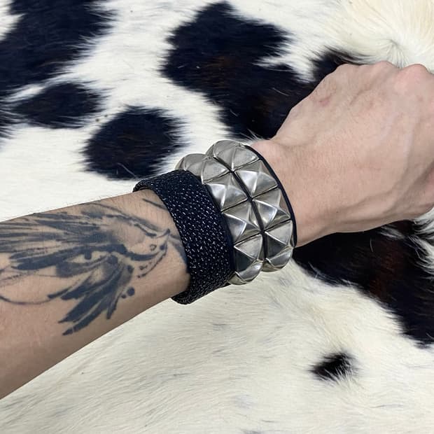Two-row pyramid studs bracelet