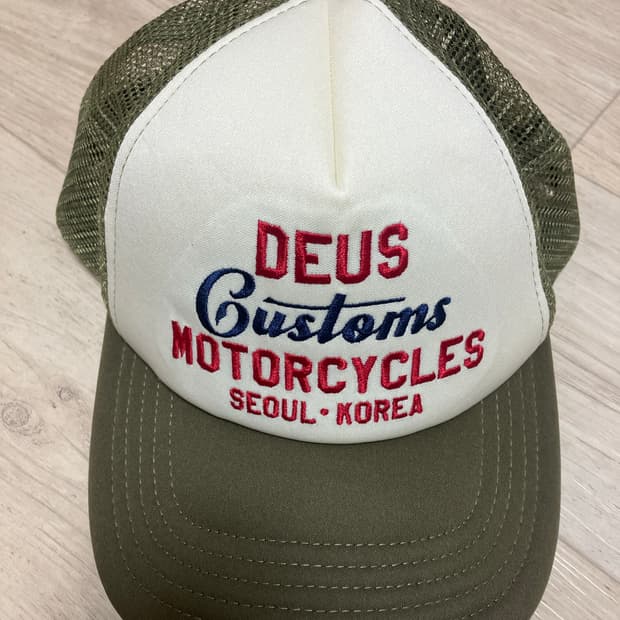 데우스 트러커 캡 모자