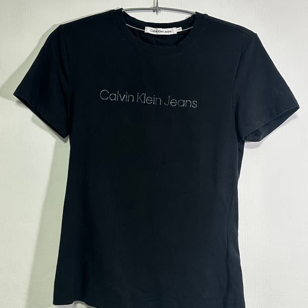 캘빈클라인 슬림핏 반팔 xs