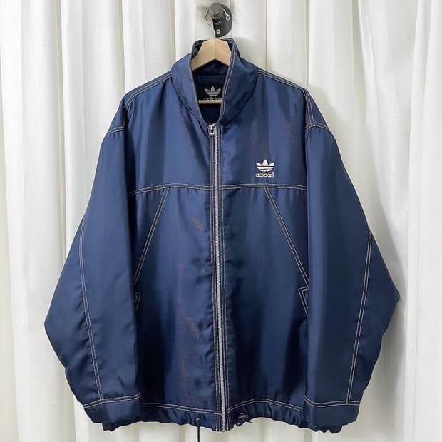 아디다스 네이비 스티치 헤비 자켓