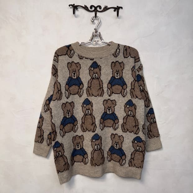 Baby bear pattered loose knit