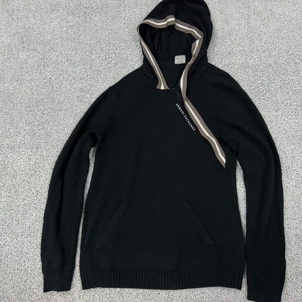 알마니익스체인지 사선지퍼 니트후드