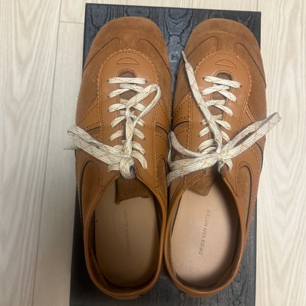 드리스반노튼 스니커즈(43)