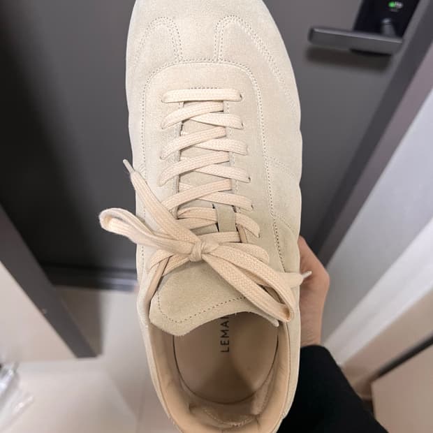 르메르 25fw 소프트 러너 클레이 41