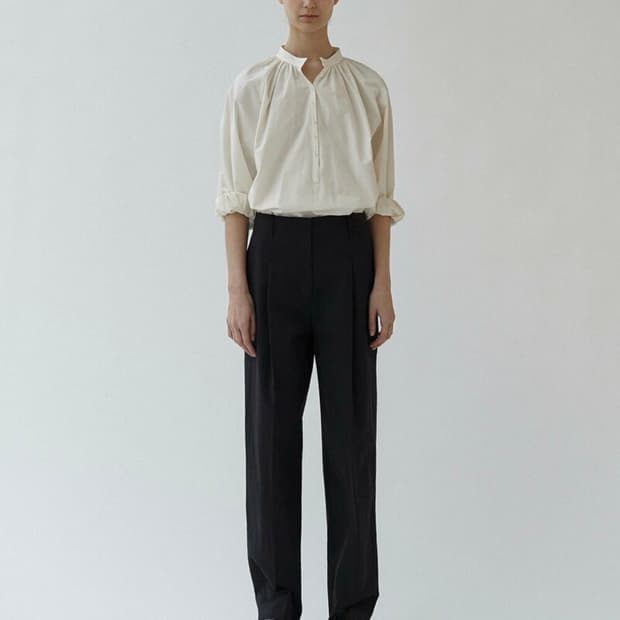 Nothing written kate shirring shirt