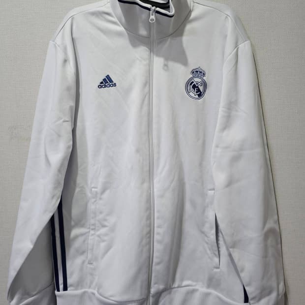 아디다스 대장급 레알마드리드 트랙탑 져지집업 105~110사이즈
