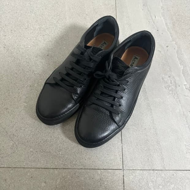 아크네 스튜디오 아드리안 블랙 스니커즈