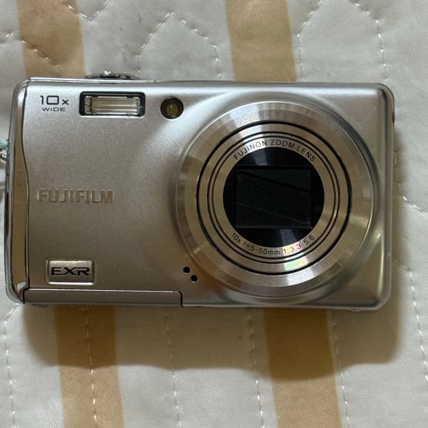 후지필름 파인픽스 f70exr FUJIFILM Finepix 디카