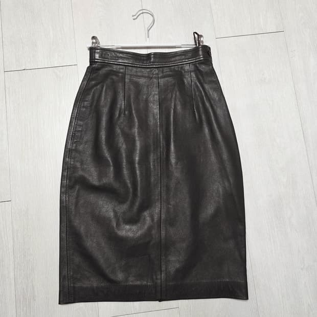 일본제 양가죽 100% 미디 스커트 진갈색