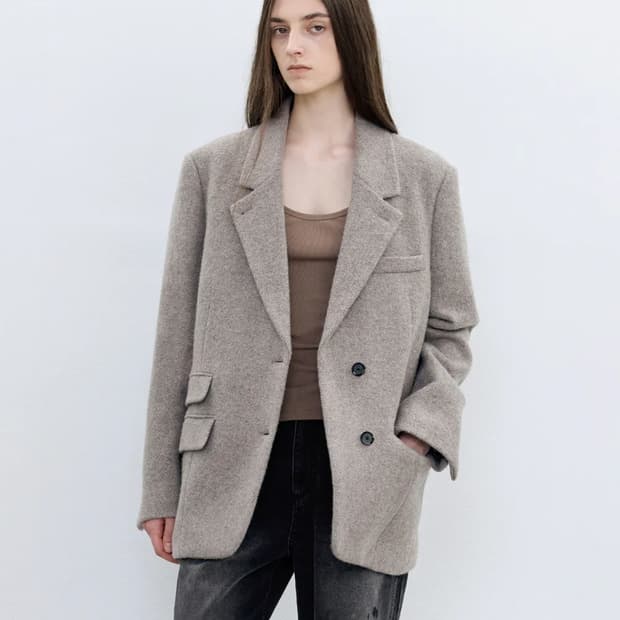 인사일런스우먼 윈터 오버사이즈 하프자켓