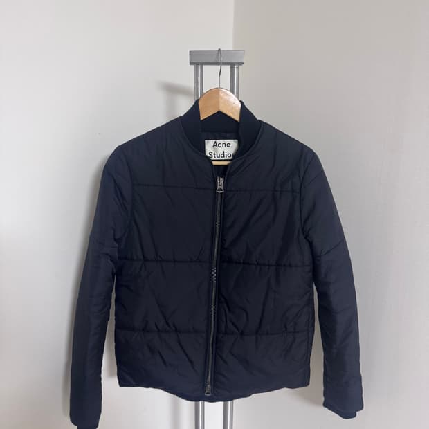 아크네스튜디오 SOPHIA PAW15 패딩