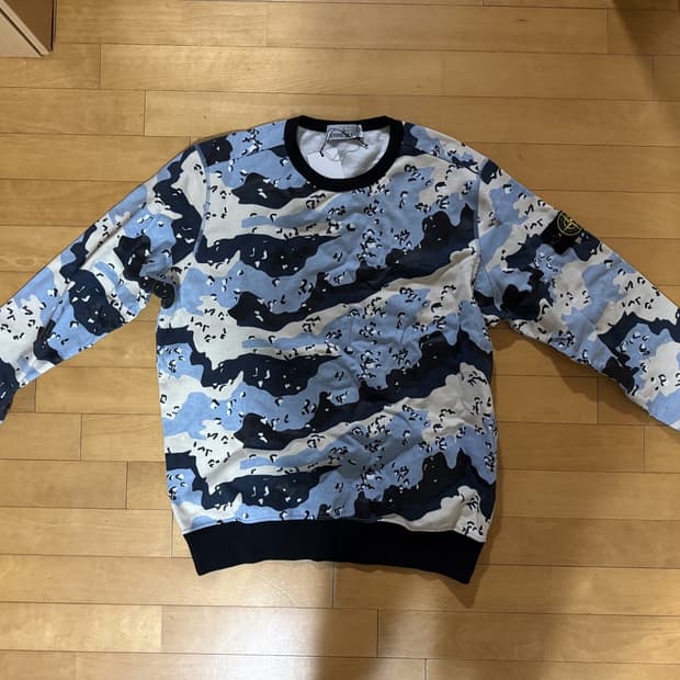 스톤아일랜드 데저트 카모 맨투맨 x (런던 Browns) 콜라보 독점