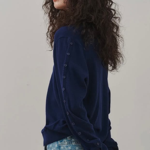 플리즈프로젝트 BUTTON V-NECK KNIT LIGHT, NAVY