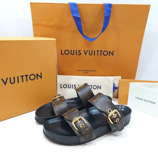 (240) 루이비통 봄 디아 플랫 컴포트 슬리퍼