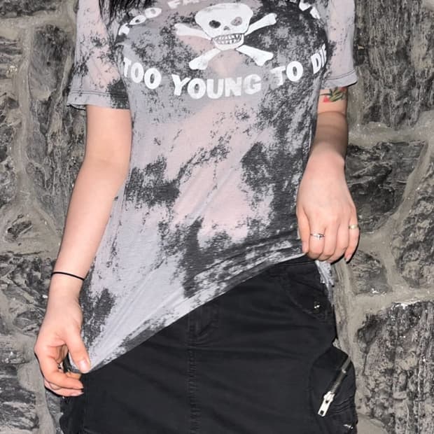 VivienneWestwood too fast to live Tshirt